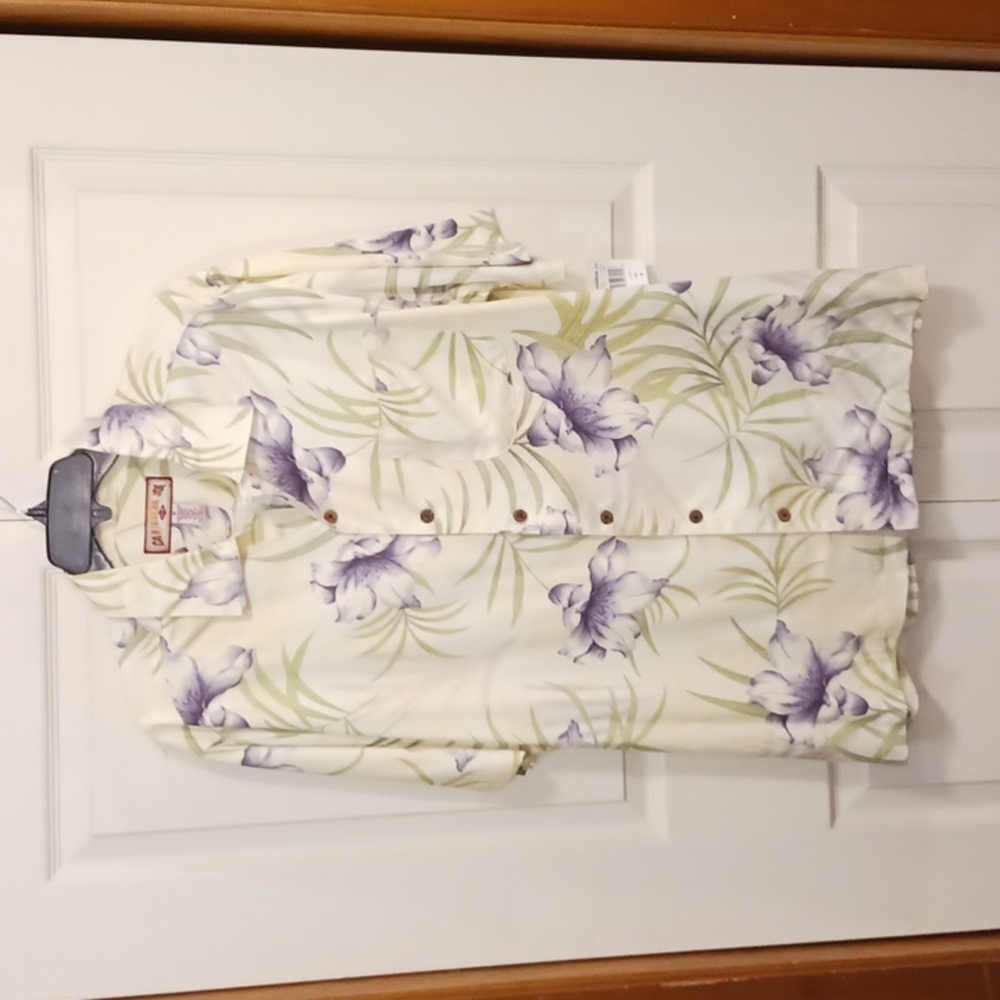 Caribbean Joe tropical flower print button down - Med